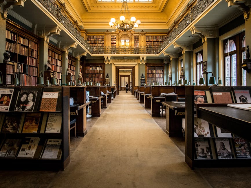 Discover the classic ambiance of the National Art Library in London with its elegant architecture and extensive book collection.
